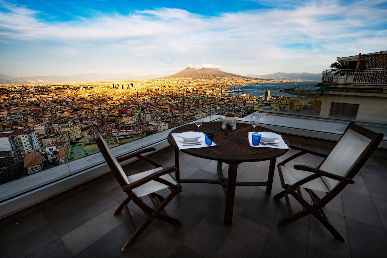 Terrazza Manu - Loft Suspended Over The City-Vomero เนเปิลส์ ภายนอก รูปภาพ