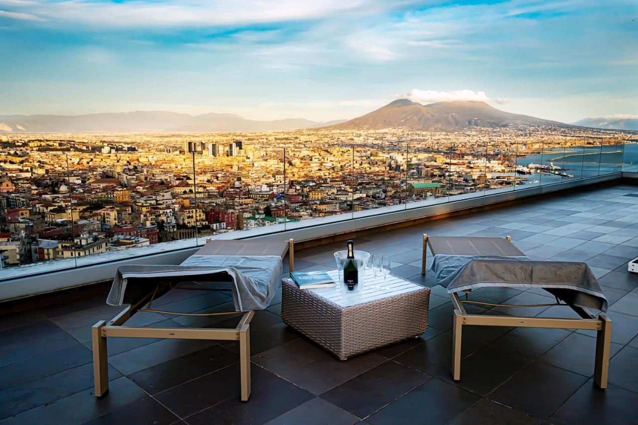 Terrazza Manu - Loft Suspended Over The City-Vomero เนเปิลส์ ภายนอก รูปภาพ
