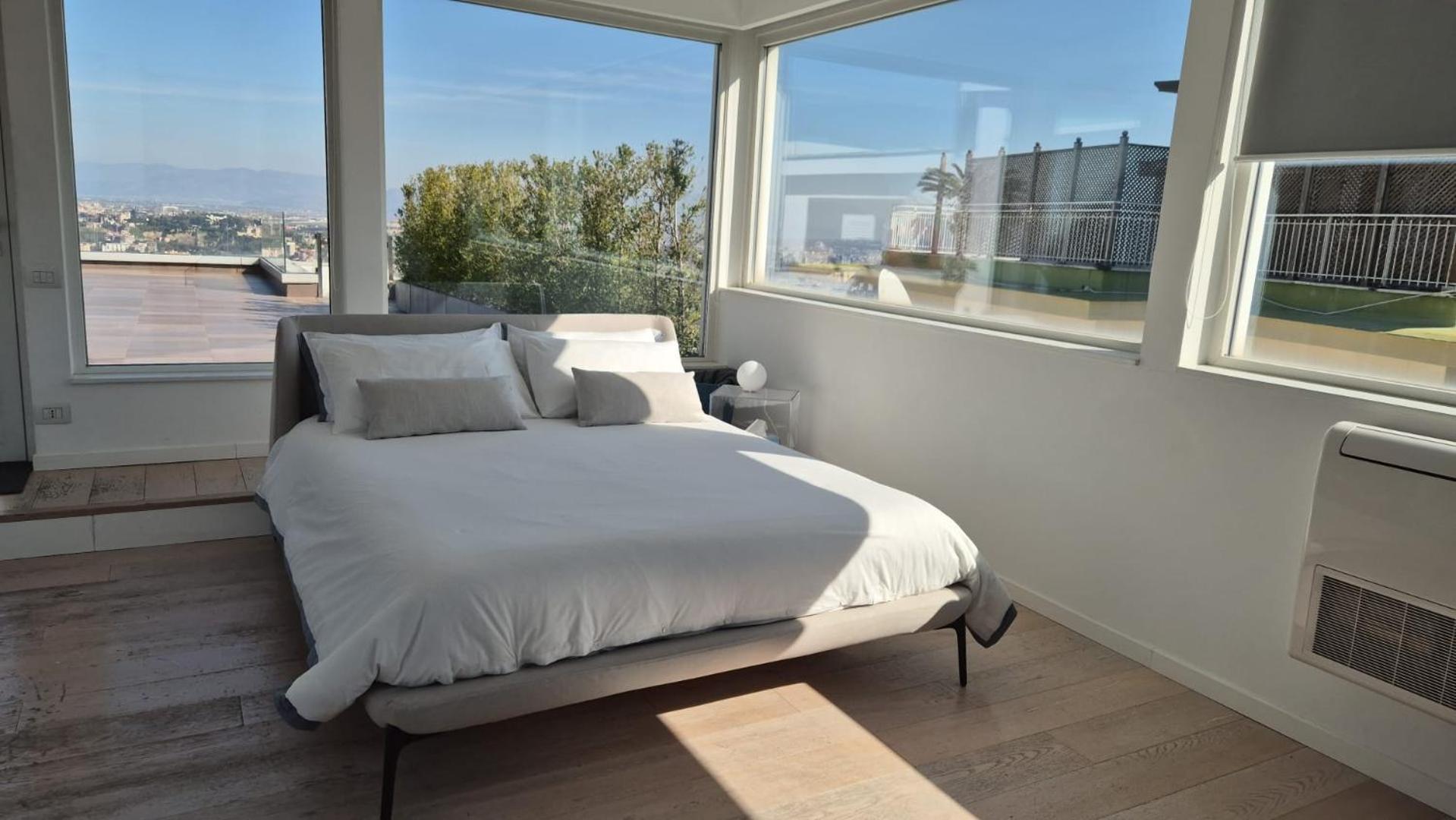 Terrazza Manu - Loft Suspended Over The City-Vomero เนเปิลส์ ภายนอก รูปภาพ