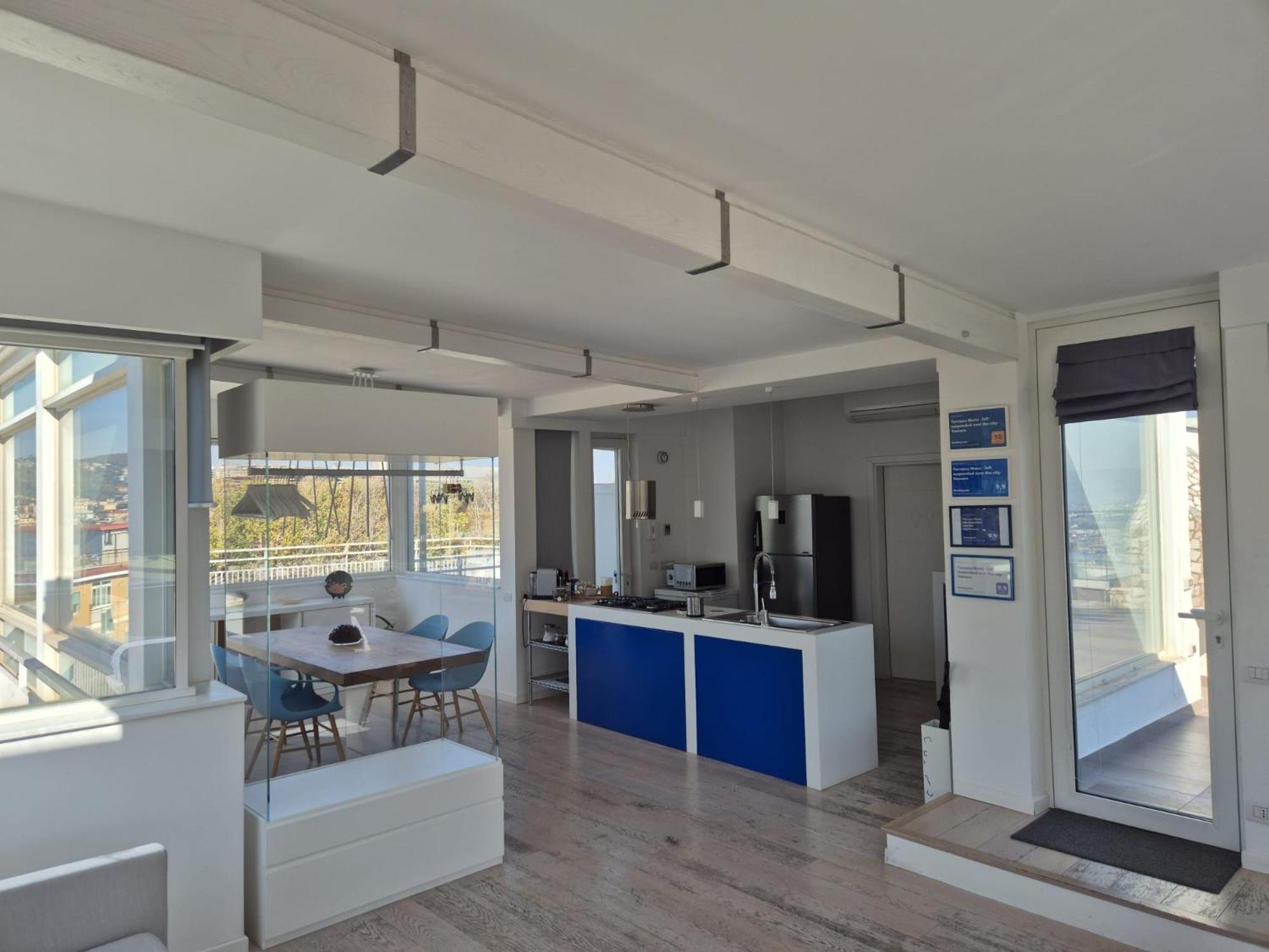 Terrazza Manu - Loft Suspended Over The City-Vomero เนเปิลส์ ภายนอก รูปภาพ