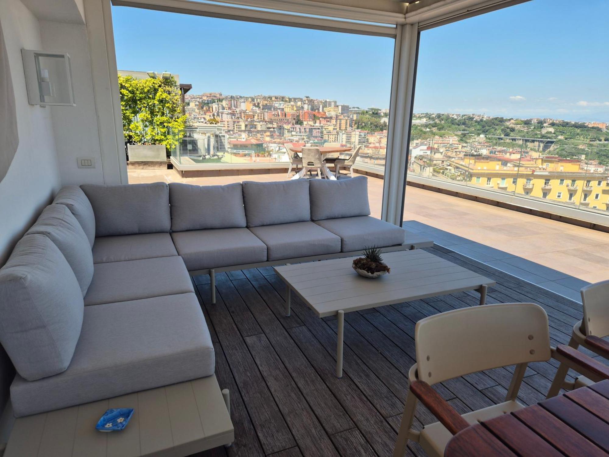 Terrazza Manu - Loft Suspended Over The City-Vomero เนเปิลส์ ภายนอก รูปภาพ